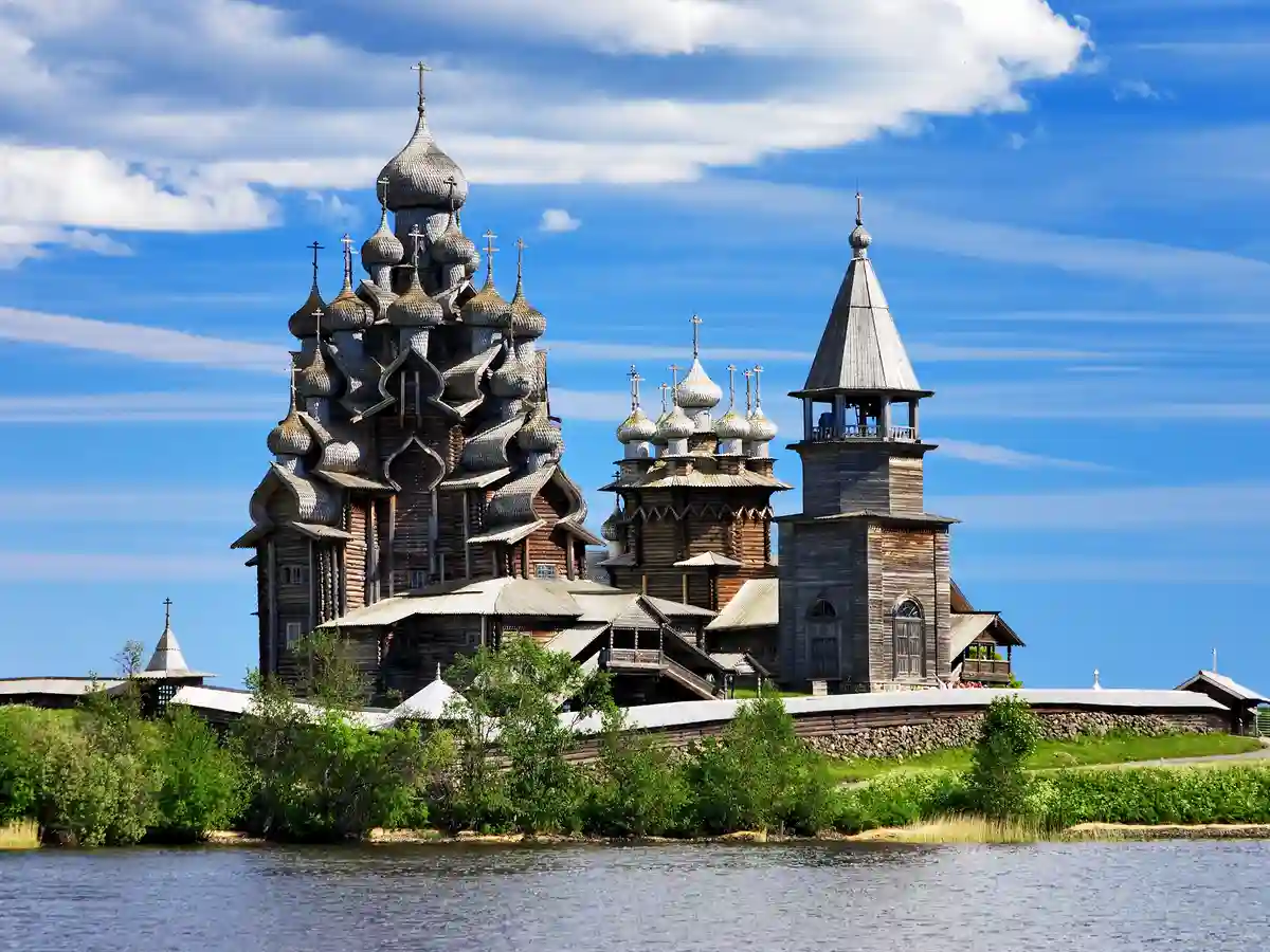 Деревянные храмы Кижи, Карелия