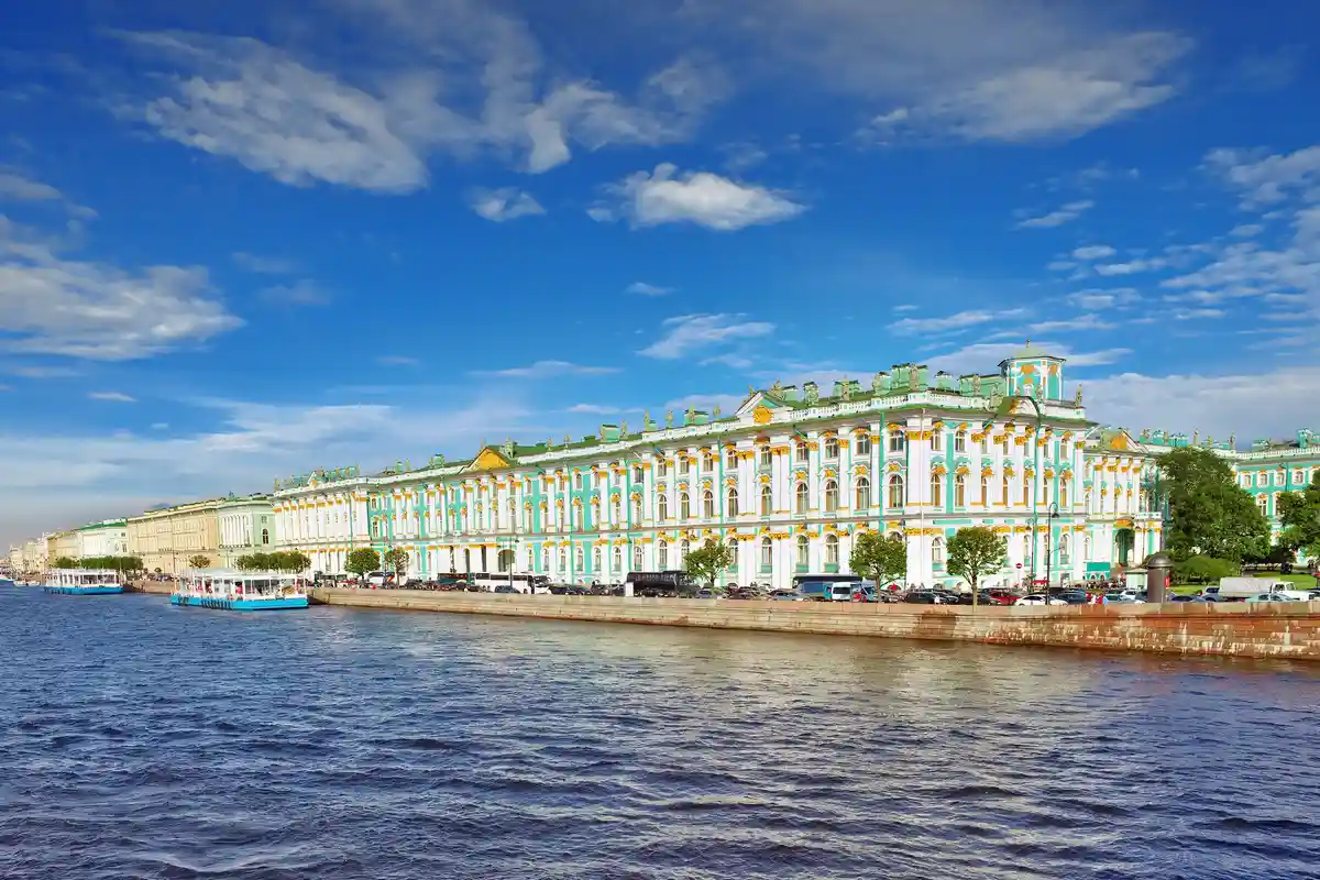 Санкт-Петербург: Нева и Эрмитаж