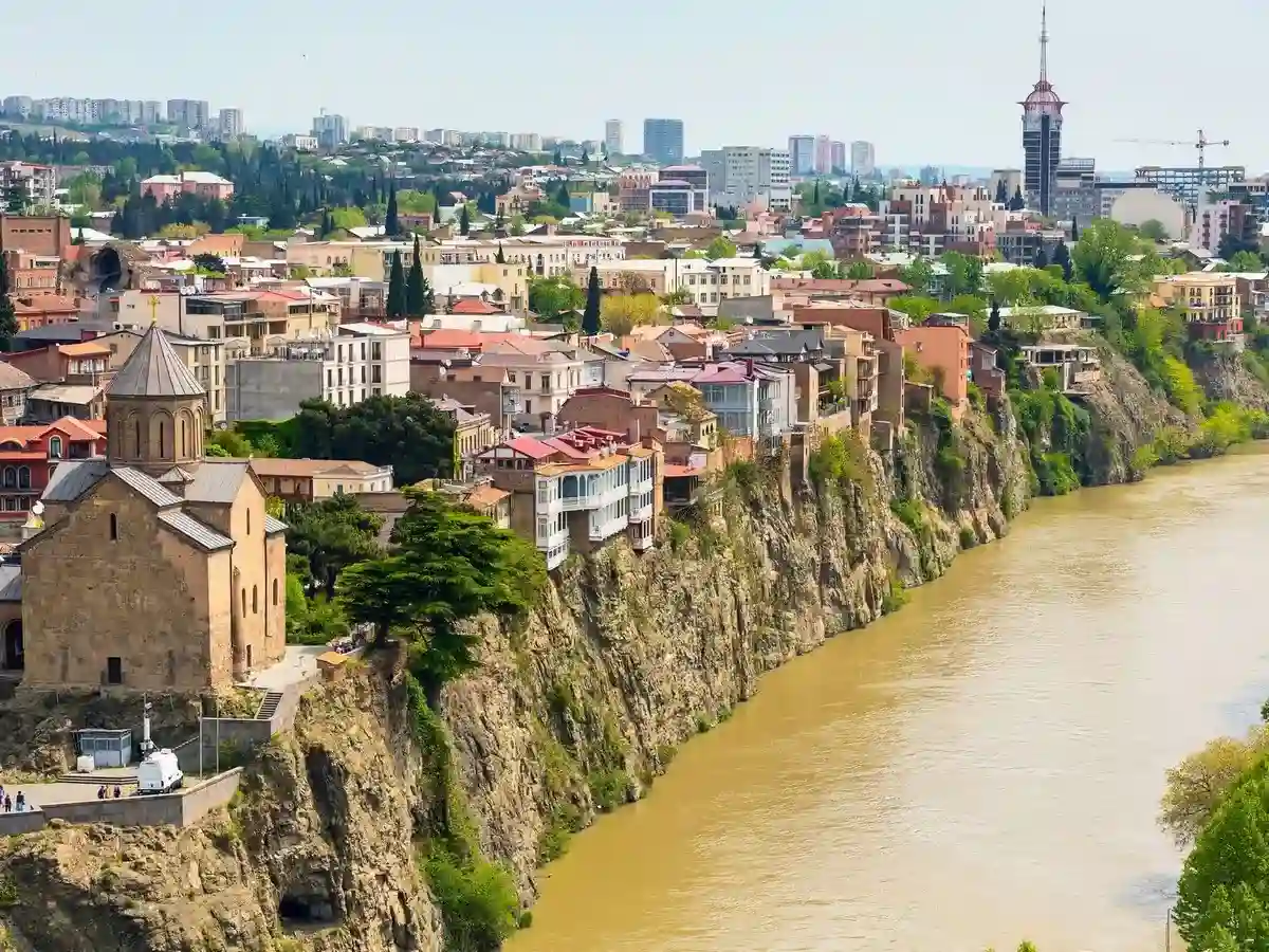 Старый Тбилиси и река Кура