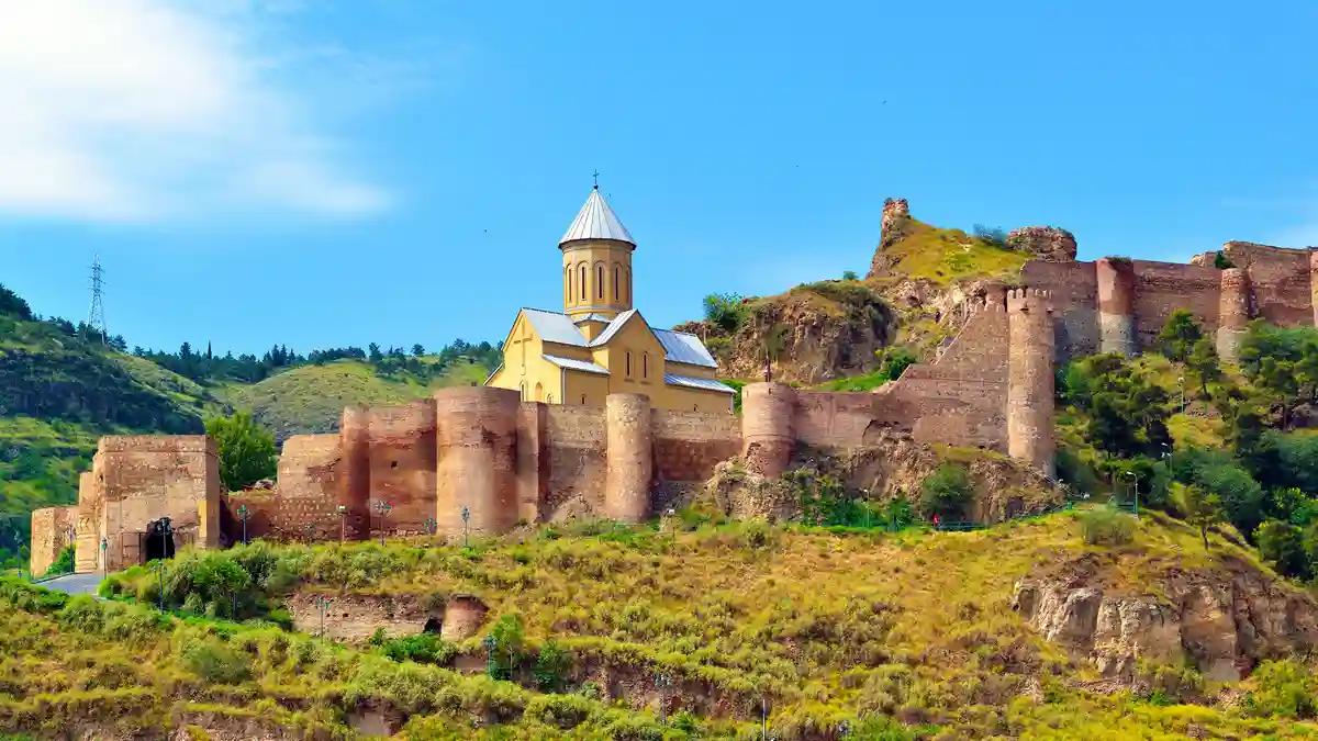 Крепость Нарикала