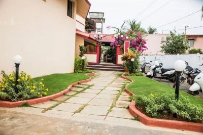 SHIKARA BEACH RESORT (EX. LUISA BY THE SEA)