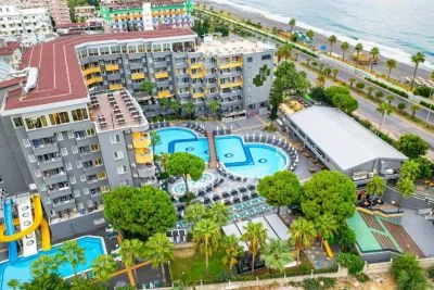 SENZA HOTELS GRAND SANTANA 