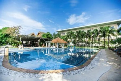 BLUE BEACH GRAND RESORT AND SPA (EX. CHALONG BEACH HOTEL & SPA)